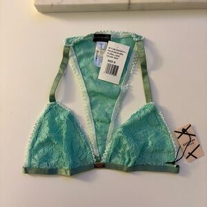 New daydream Nation Palm drive floral lace  Bra in Mint size s
